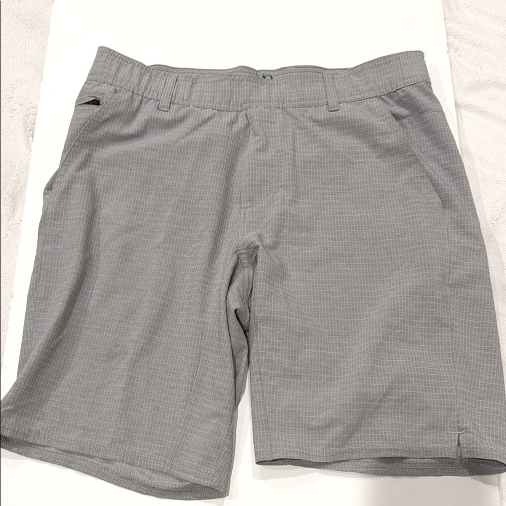 Anderson Ord Light Gray Men’s Golf Shorts - faint checkered pattern. Size 30